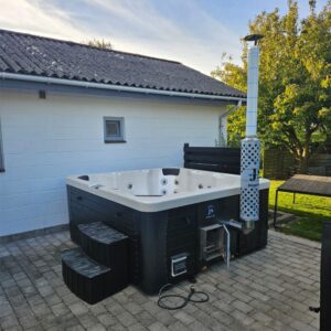Jacuzzi