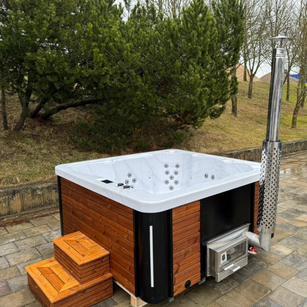 Jacuzzi - Image 4